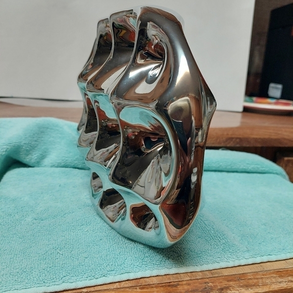 Burgett Oval Silver Ceramic Vase - Picture 2 of 13